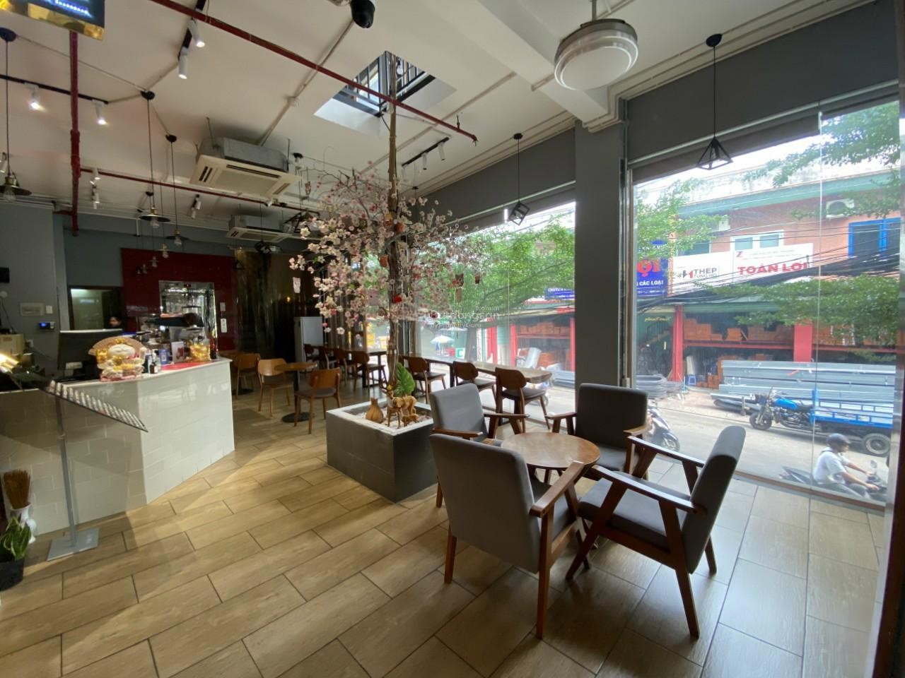 Cần bán gấp nhà phố Hồ Hảo Hớn, p.Cô Giang, Q1: 10x25m. Giá 43 tỷ TL.