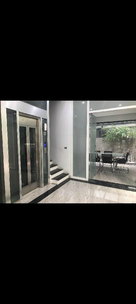 Bán nhà mặt phố triệu vương 11 tầng lừng lững hai bà trưng