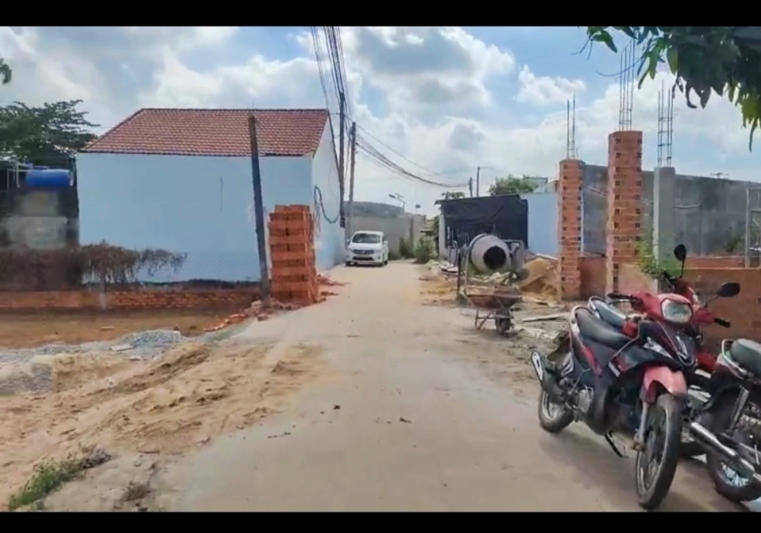 chính chủ Bán gấp nền thổ 5x27,2 mặt tiền,SHR,KV dân cư đông,đường xe hơi.