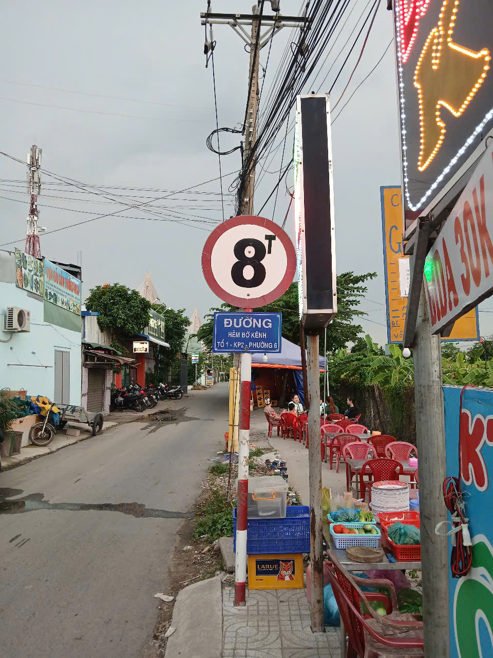 Cho thuê mặt bằng tiên kinh doanh shop quần áo,mỹ phẩm, nhà thuốc,