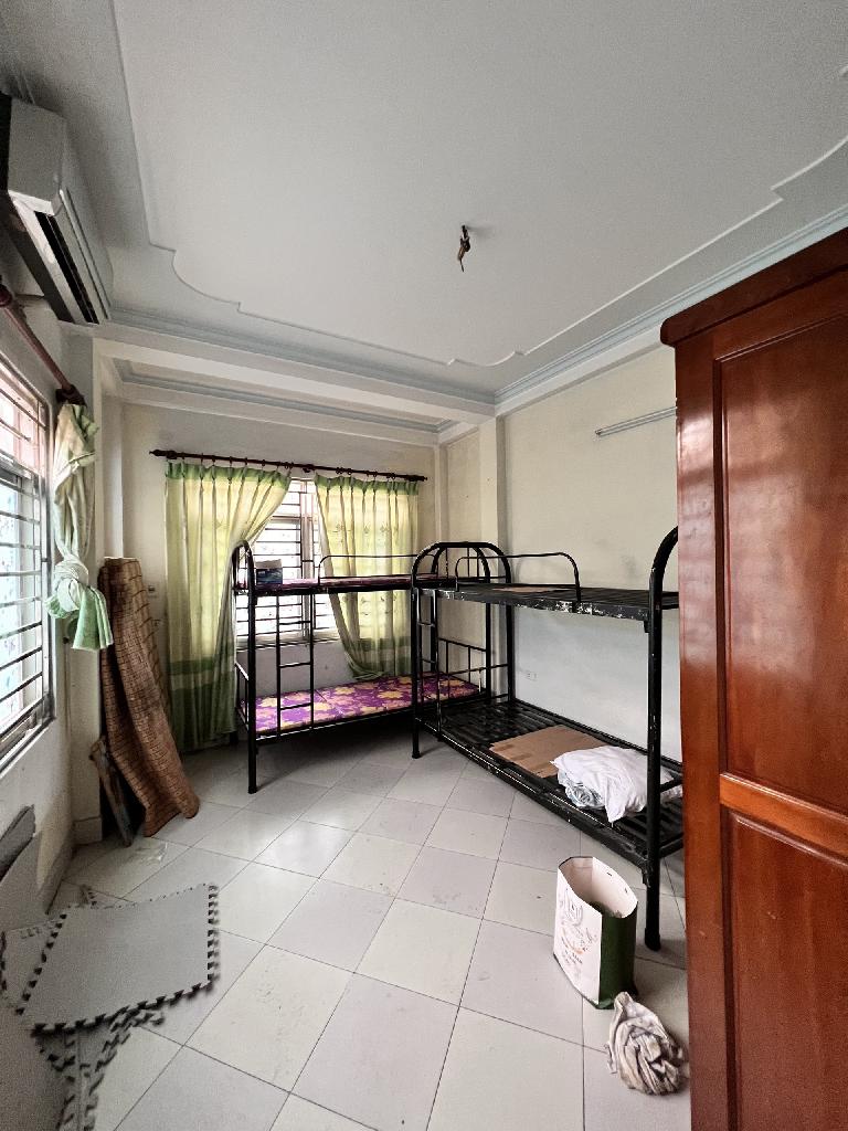 Bán nhà tây trà 5 tầng lô góc ô tô qua nhà hoàng mai