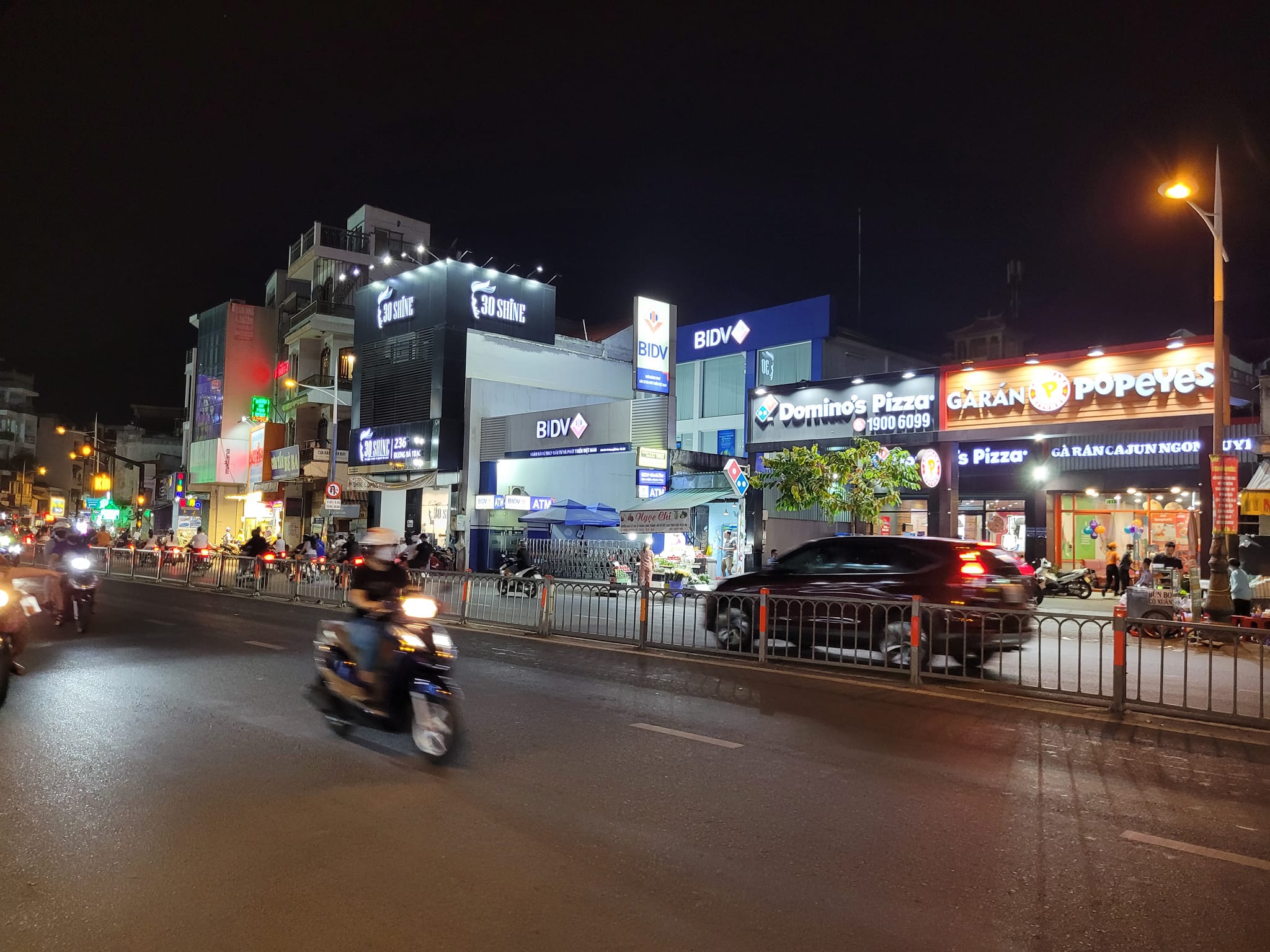 Nhà 2 mặt tiền kinh doanh VIP nhất Quận 8, 1 bước chân sang Quận 1