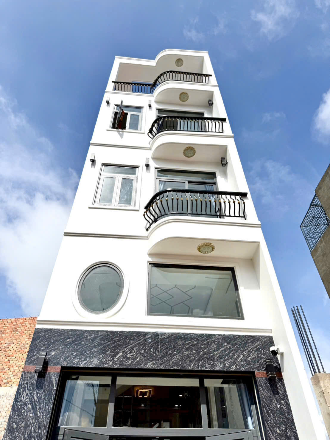 Bán nhà HXH 8m Kinh Dương Vương; 4x13m; 5 tầng; 4PN; 5WC; NT cao cấp; SH hoàn cô