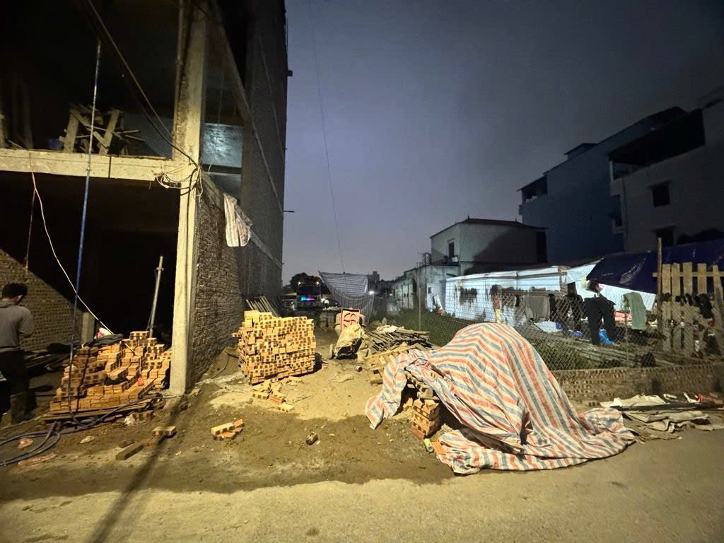 Bán đất bát khối 65M 2 ô tô tránh kinh doanh long biên