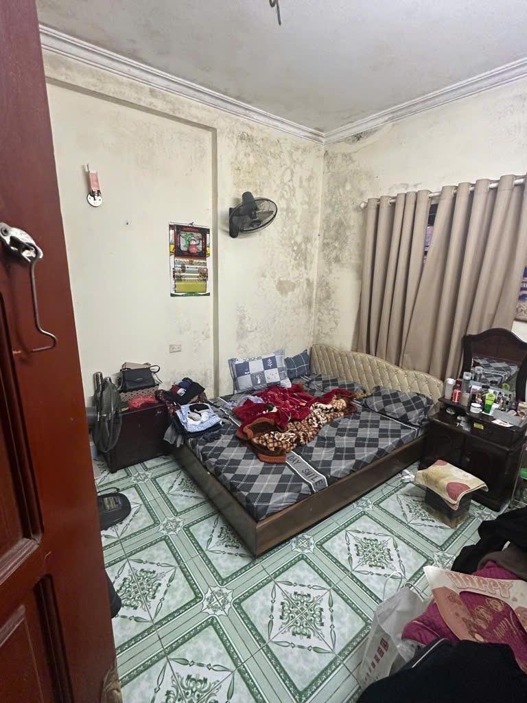 Bán 73m lĩnh nam tặng nhà ngõ thẳng tắp cách phố 30m hoàng mai