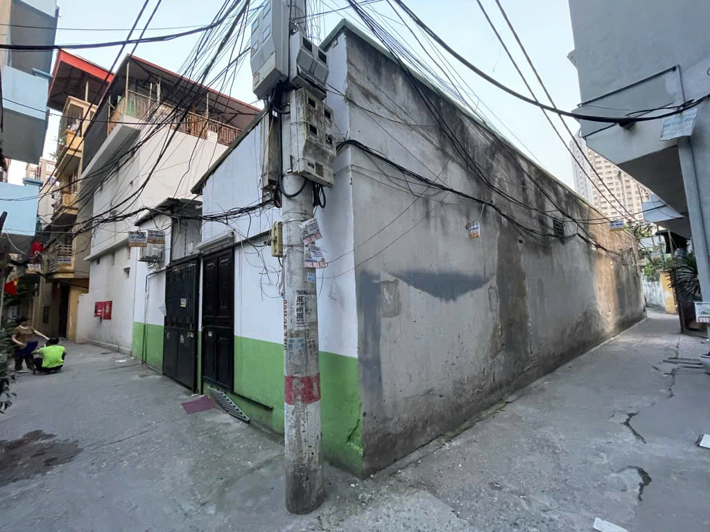 Bán đất ngõ 88 giáp nhị 100M lô góc hoàng mai