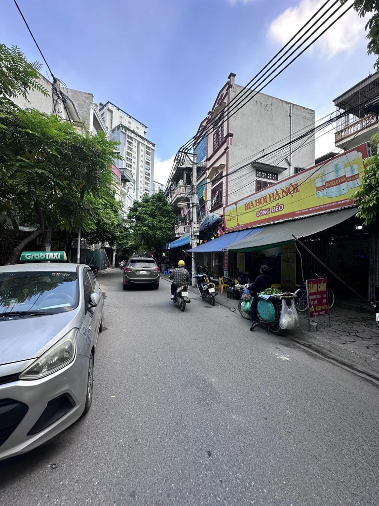 Siêu hiếm bán đất mặt phố 15 gốc đề 83M hoàng mai