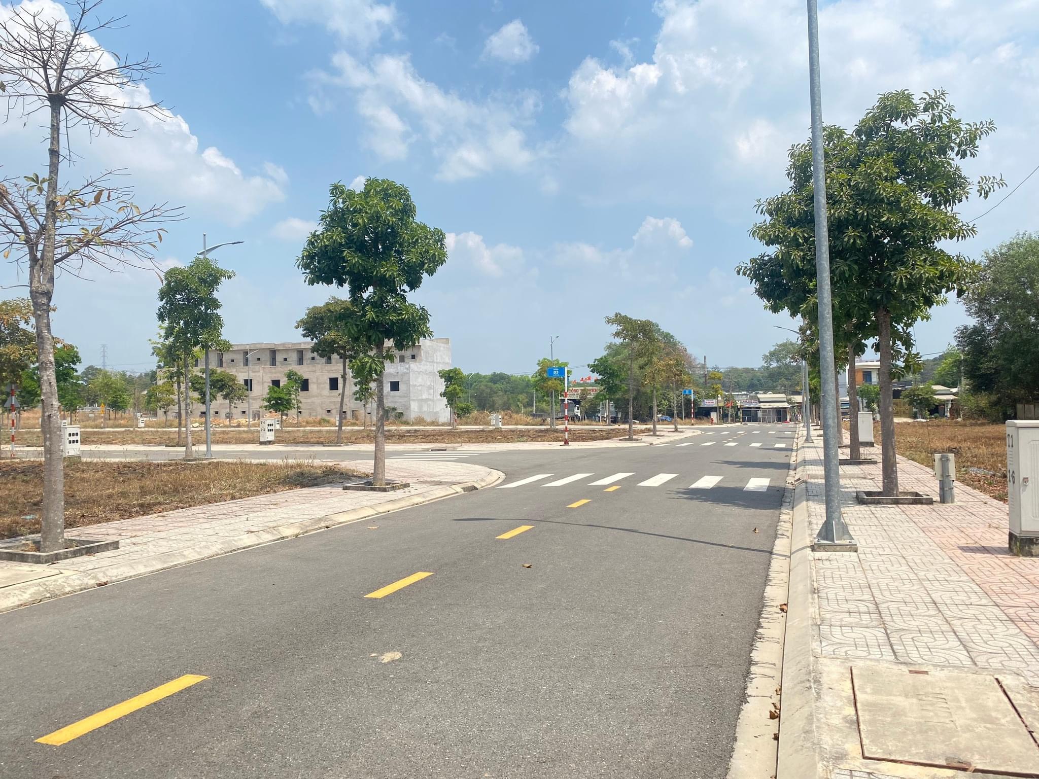 Chuyển nhượng gấp lô đất nằm ngay mặt tiền DT769 nối vào cổng sân bay long thành