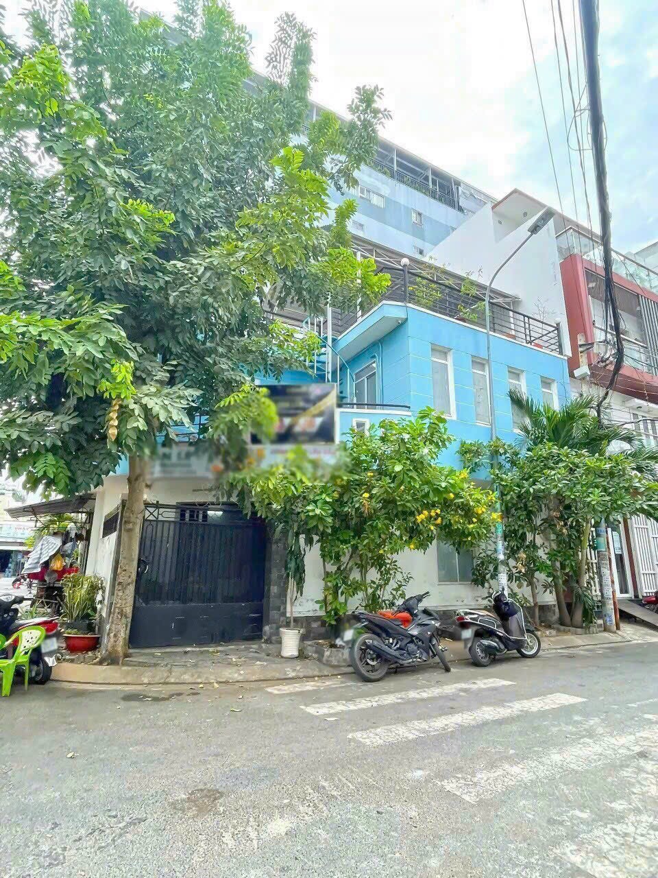 Cần bán nhà góc 2 mặt tiền ĐS Lý Phục Man - 8.8 tỷ