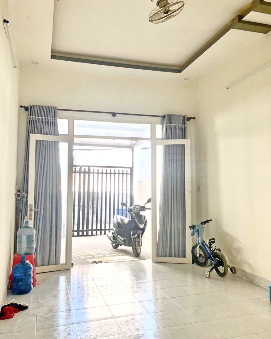 NHÀ TRỆT LỬNG MẶT TIỀN HẺM HUỲNH TẤN PHÁT Q7