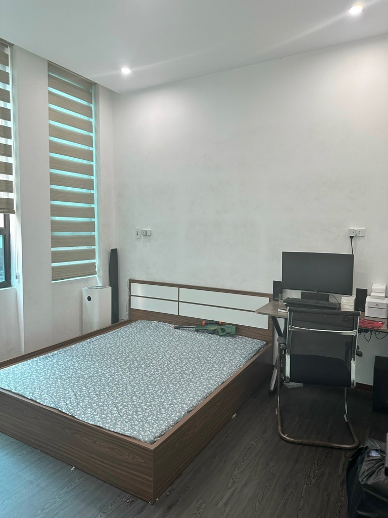 Bán nhà tam trinh 5 tầng phân lô vỉa hè ô tô dừng đỗ kinh doanh hoàng mai