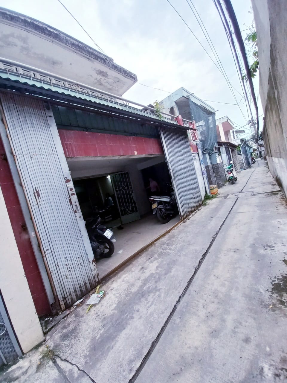 Bán nhà Quận 8 Hẻm ba gác, diện tích ĐẤT gần 100m2, Ngang hơn 6m nở hậu