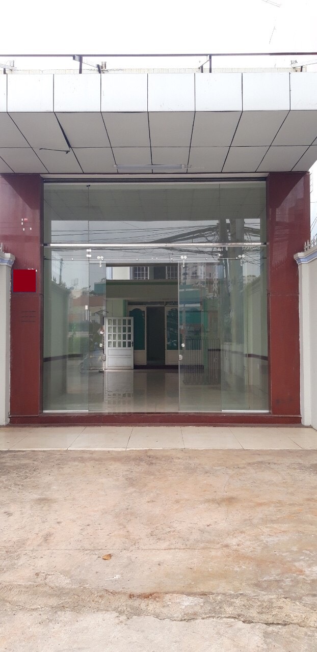 Bán ĐẤT mặt tiền rộng 280m2 đường Trường Chinh Quận 12, Tặng luôn căn nhà 2 Tầng