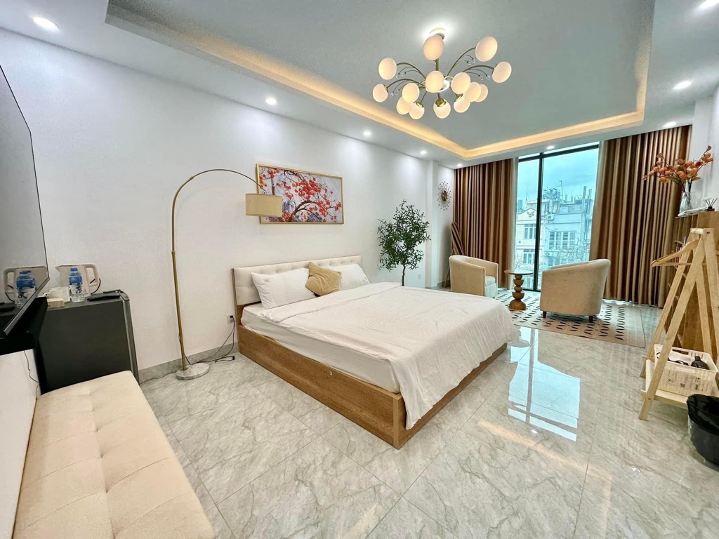 Mặt phố sông sét bán nhà 7 tầng thang máy long lanh hoàng mai