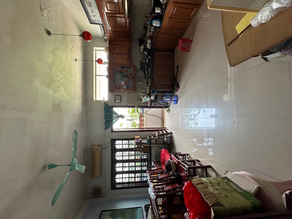 Bán nhà mặt phố thạch bàn 6 tầng thang máy long biên