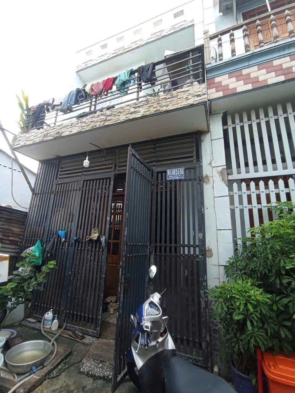 Nhà đúc 1 trệt 1 lầu đường đông bắc kế bên cvpm quang trung gần bệnh viện quận 1