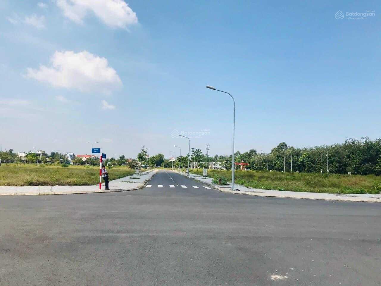 Thanh lý lô MT Phùng Hưng nút giao cao tốc BH - VT giá chỉ 1,050 tỷ/100m2 sổ sẵn