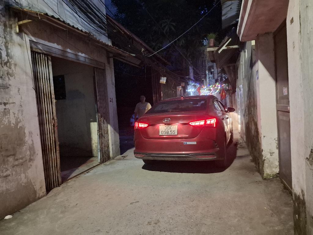 Bán 40M đất giáp nhị lô góc ô tô tránh kinh doanh hoàng mai