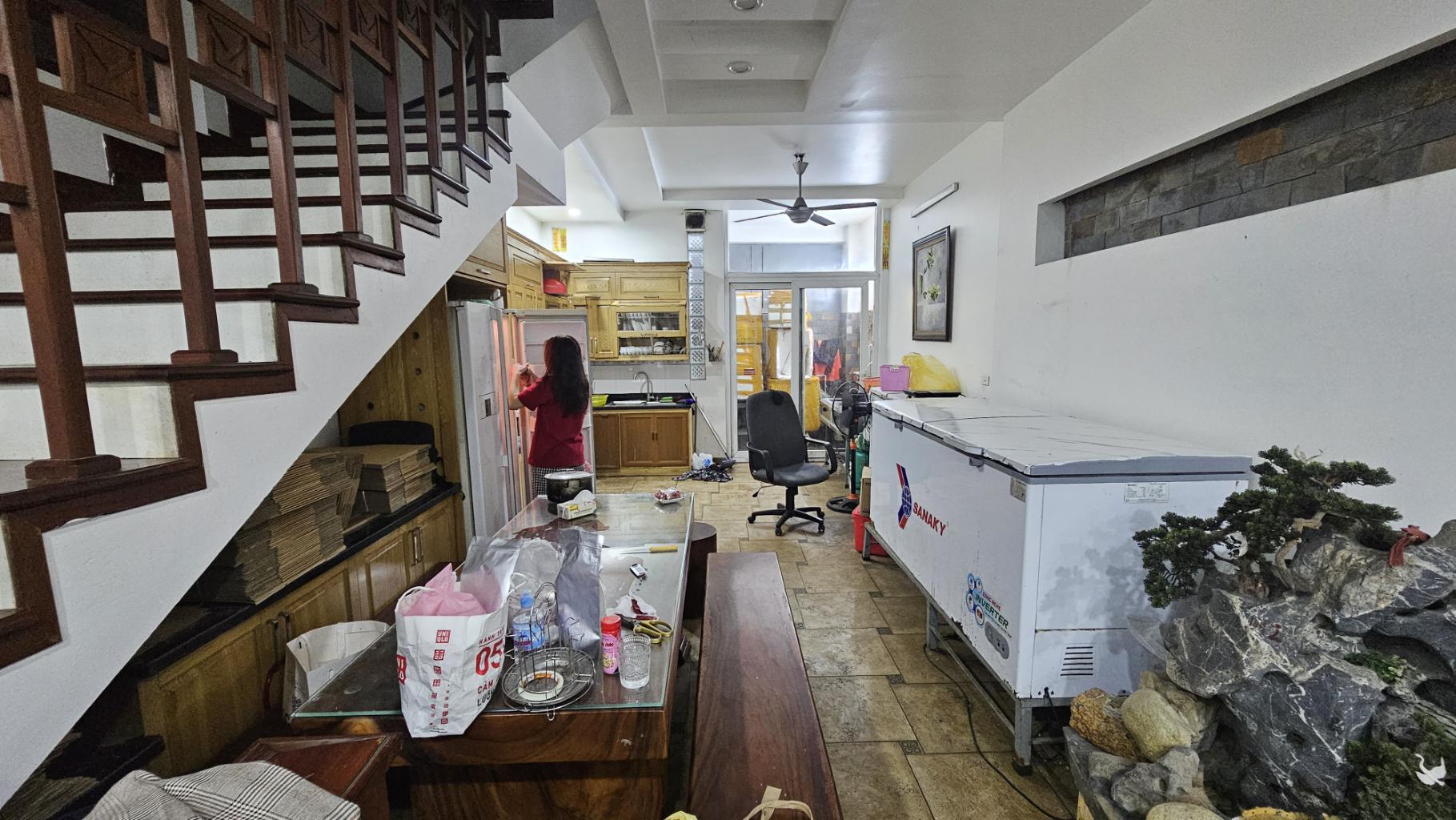 Bán siêu phẩm hòa bình minh khai nhà 5 tầng long lanh phân lô ô tô vào nhà HBT