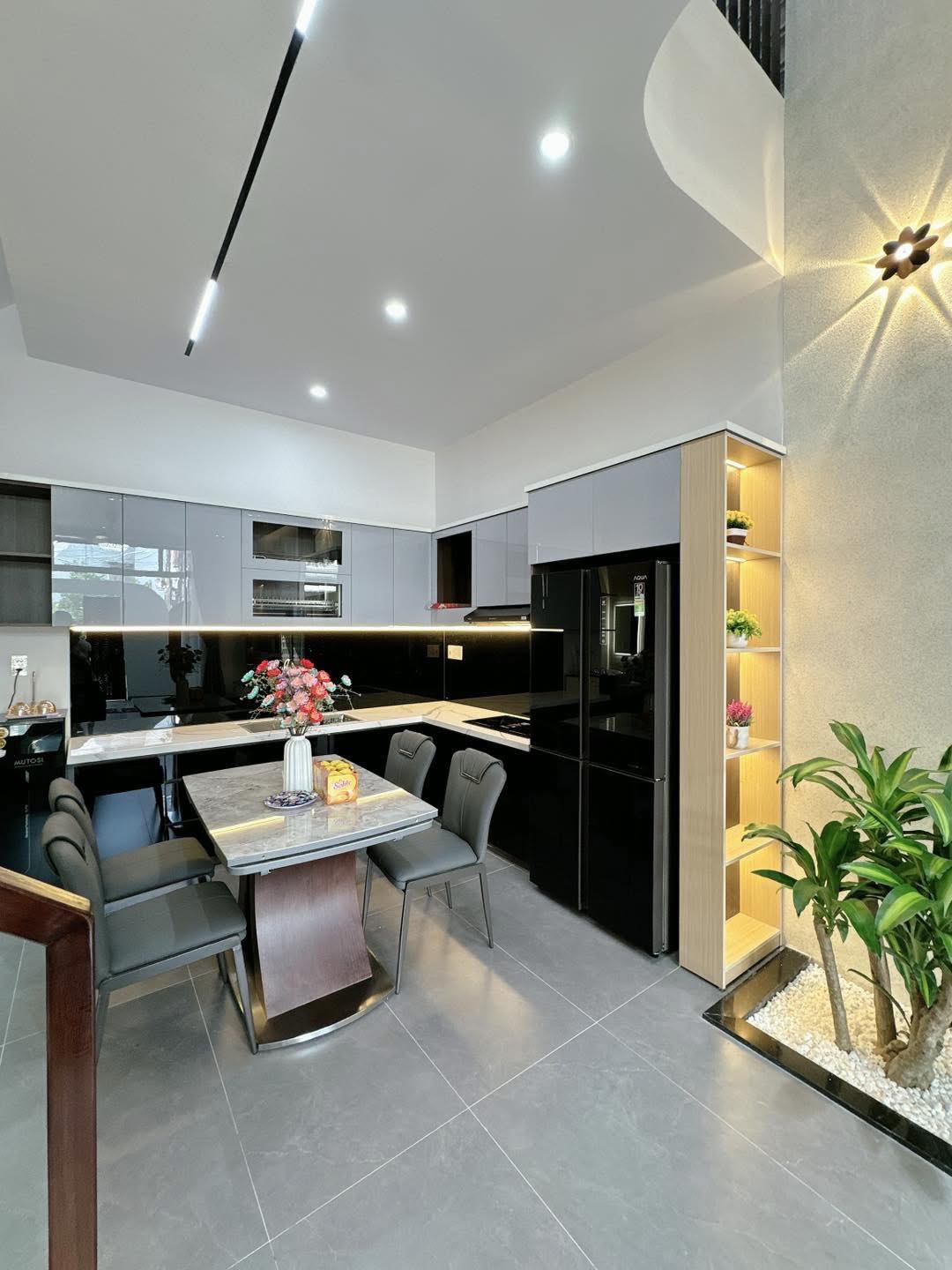 BÁN NHÀ MỚI XÂY - BAO HOÀN CÔNG - 93M² – GIÁ 2 TỶ 280