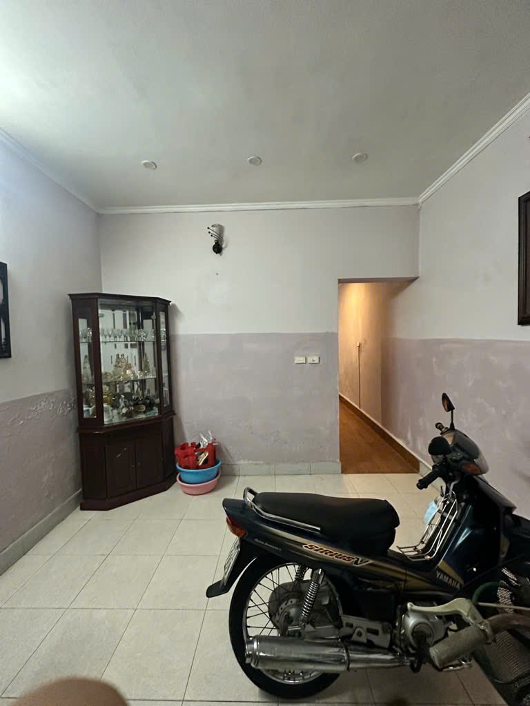 Lô góc Hoàng Hoa Thám – >30m ra phố, ngõ rộng, 4 tầng, 37.6m² – 9 tỉ (TL)!