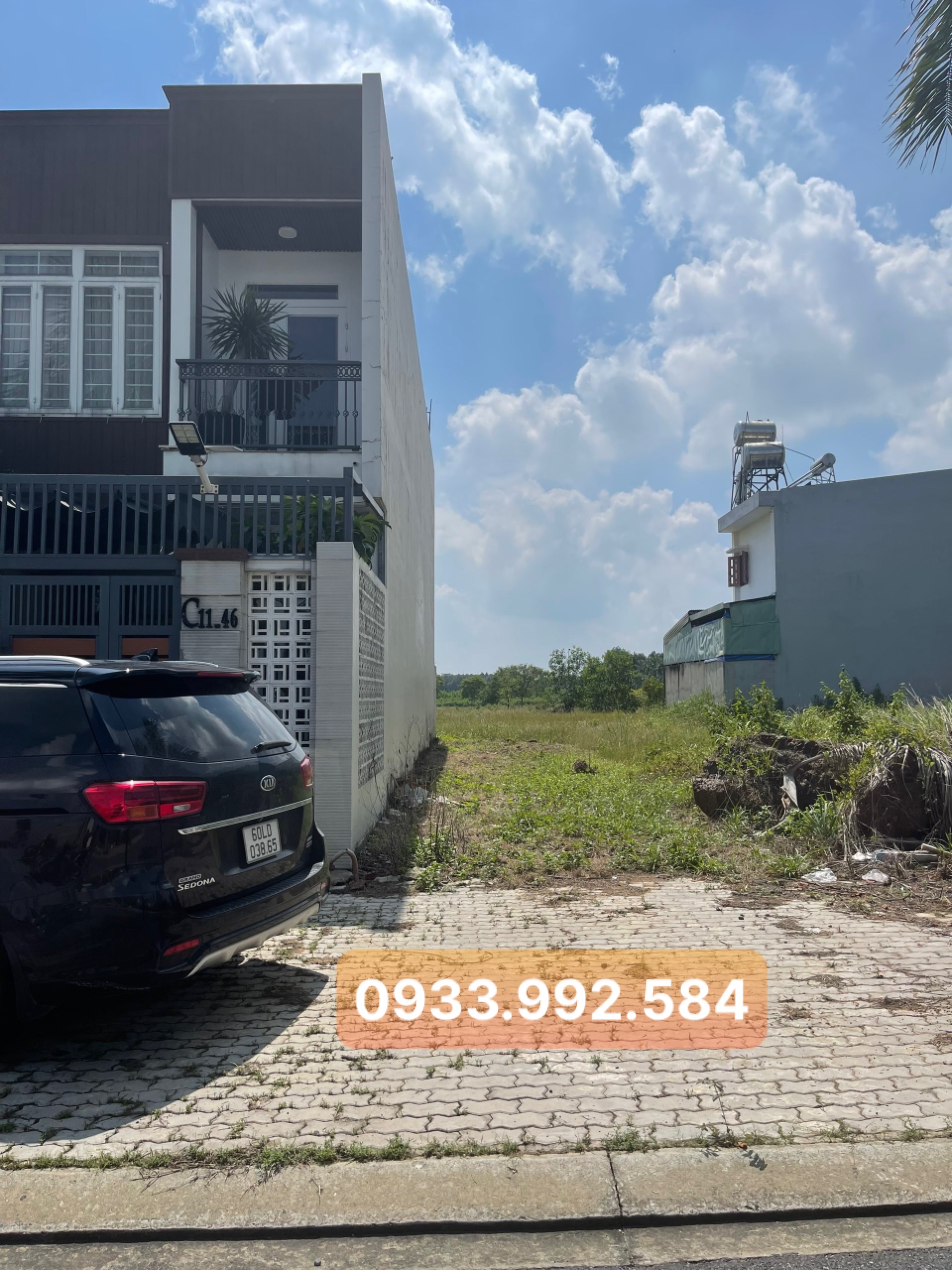 Bán gấp lô đất ngay cổng chính sân bay Long Thành, khu dân cư đông đúc.