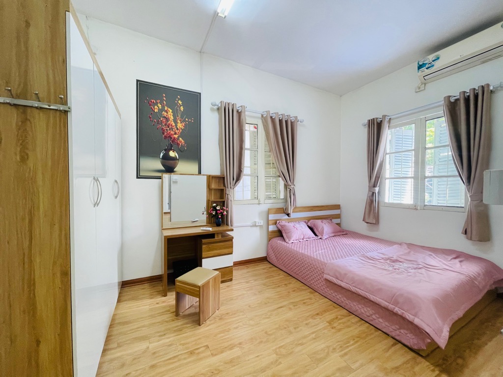 Bán nhà tập thể mai động tầng 2 và 3 hoàng mai