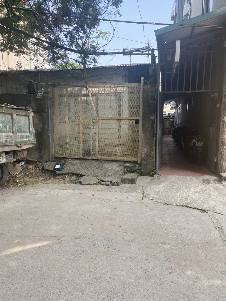 Bán đất tân mai 124M lô góc đường rộng xe congtainer tránh hoàng mai