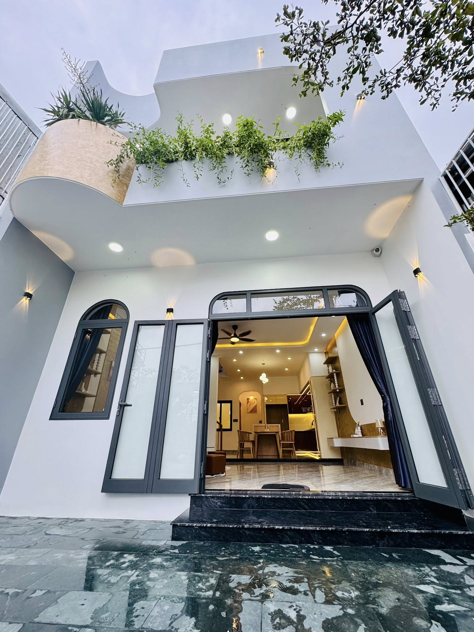 NHÀ MỚI 112,6M² NGAY FIVE STAR, MẶT TIỀN LỚN, TIỆN KINH DOANH, 2.6 TỶ.