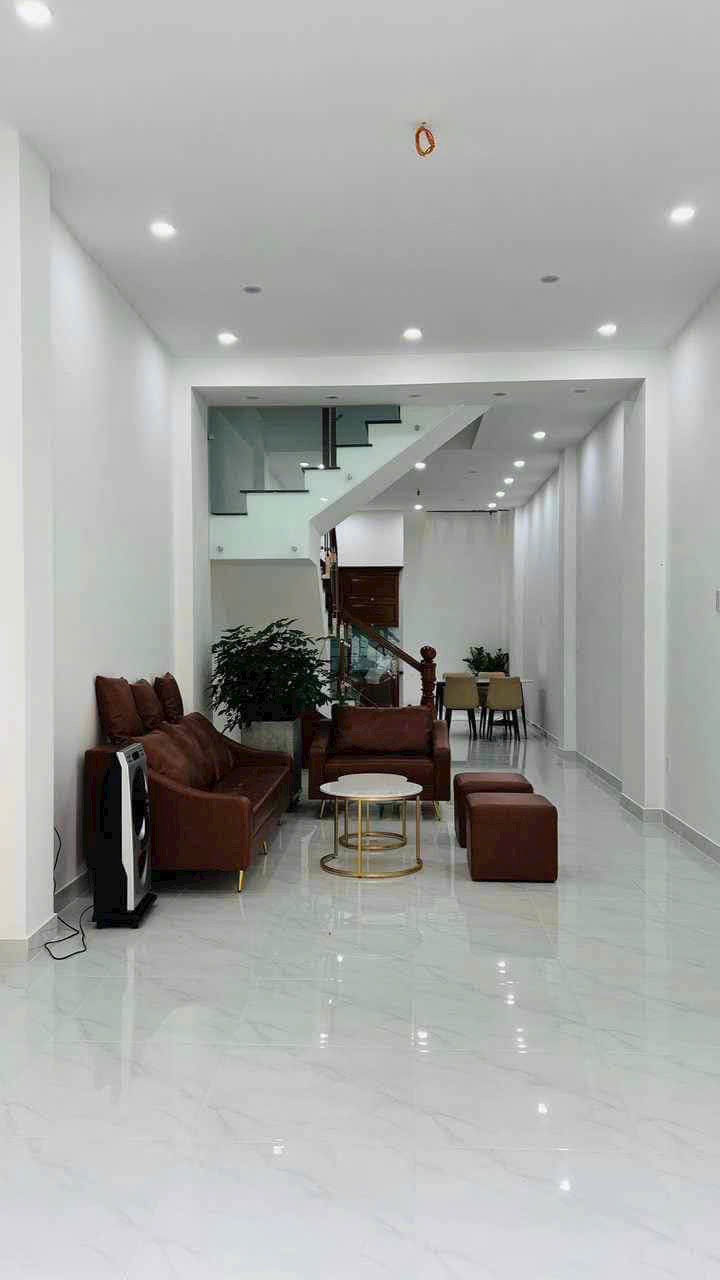 Nhà Ngộp Bán Gấp Giá 1 Tỷ 650 Triệu Tại An Phú Tây Hưng Long