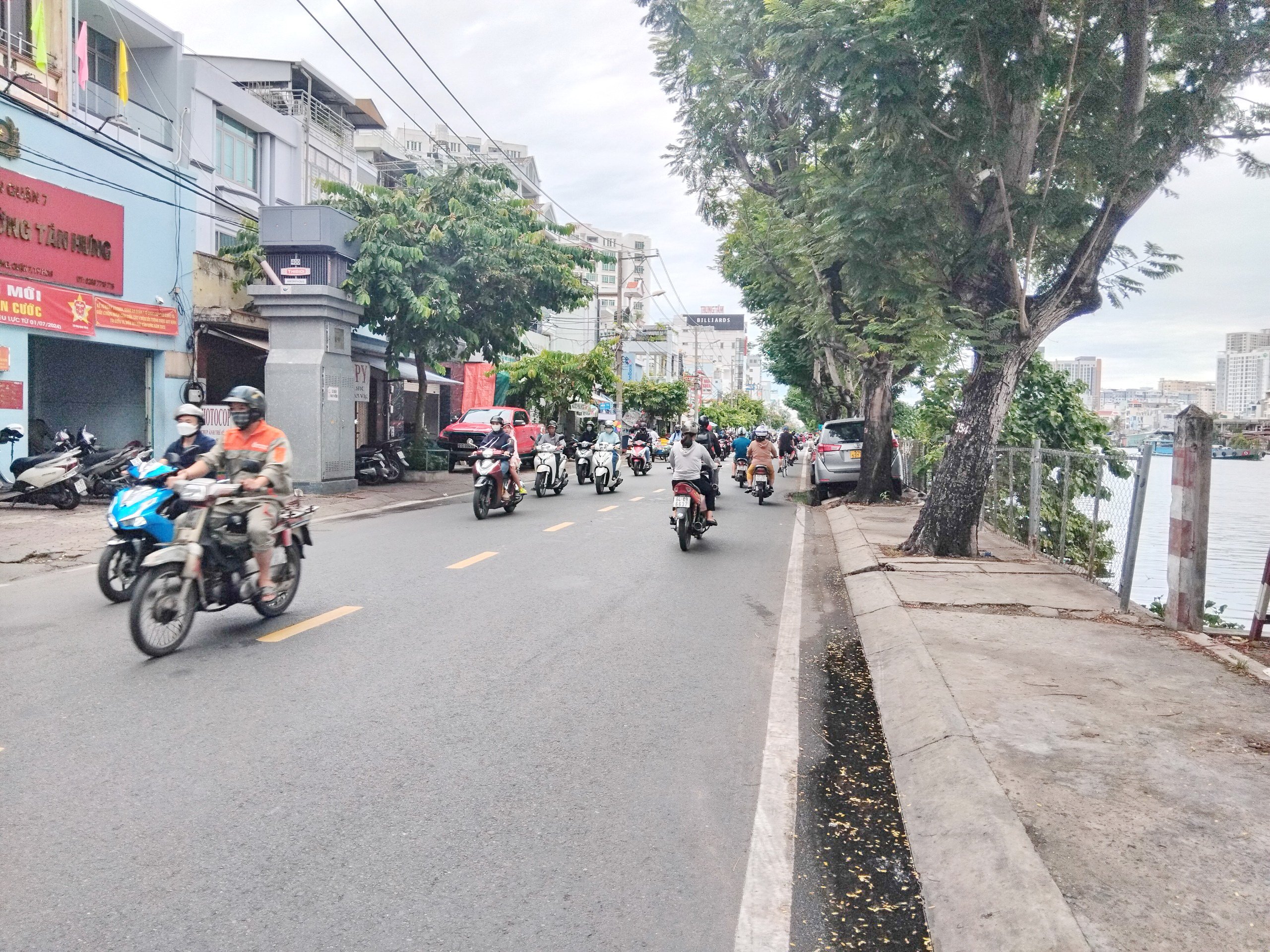 CẦN CHO THUÊ NHÀ MẶT TIỀN TRẦN XUÂN SOẠN - 110TR/TH - 0981.781.270 VĂN NHỰT