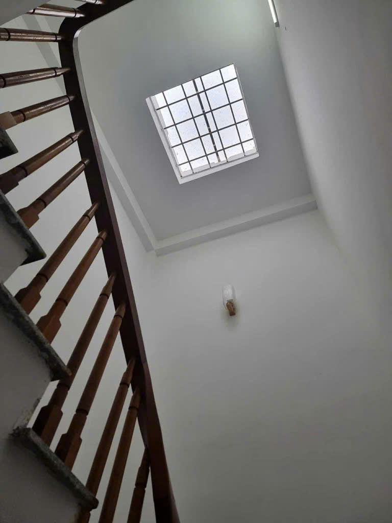 Bán nhà 5 tầng đẹp phố An Dương Vương – Gần Lạc Long Quân – Tặng full nội thất –