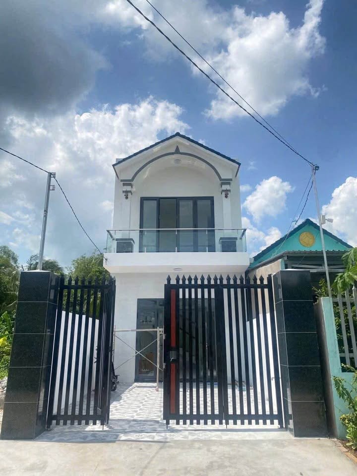 NHÀ LONG AN – GẦN TRƯỜNG HỌC – CHA MẸ NHẸ LO - 102m2 - 2 TỶ 2