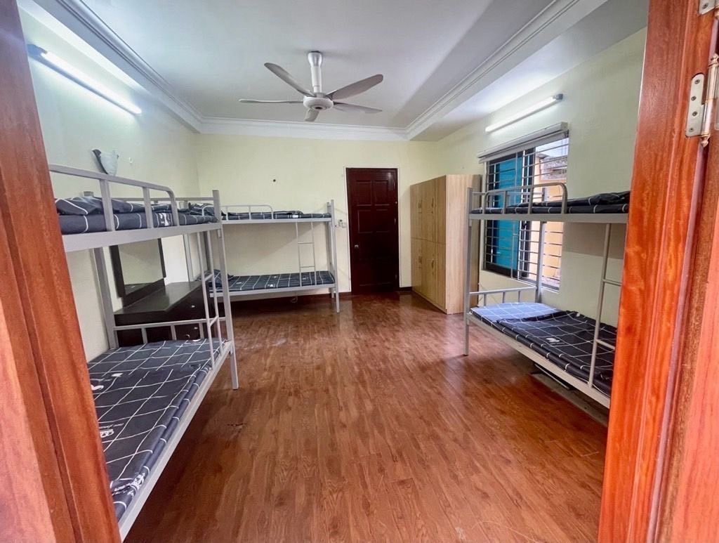 Bán nhà trương định 5 tầng dân xây lô góc hoàng mai