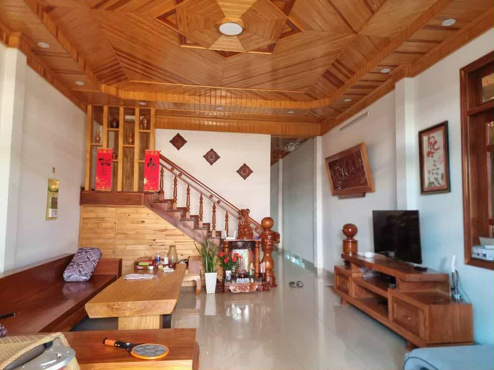 Bán nhà và đất mặt tiền chính đt 724, phú hội, đức trọng