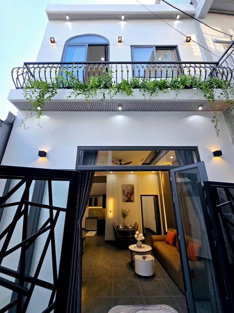 2 Tỷ 000 – Nhà 99m² – KHU DÂN CƯ ĐÔNG ĐÚC – SỔ HỒNG RIÊNG