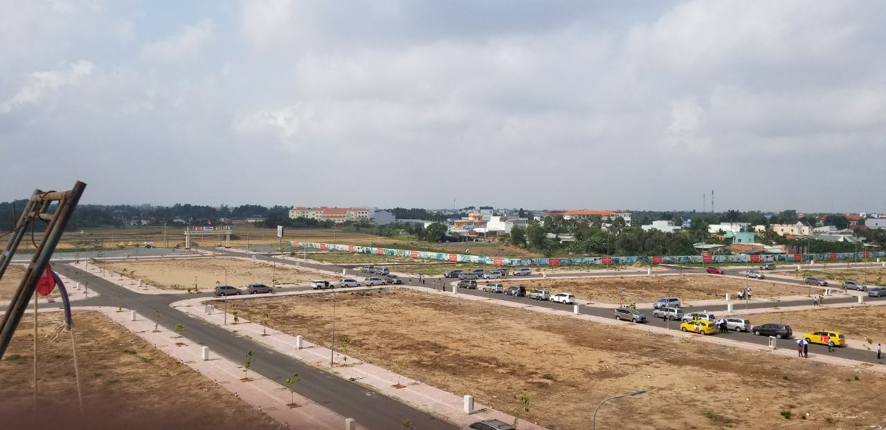 CẦN BÁN GẤP LÔ ĐẤT TÁI ĐỊNH CƯ, SHR NẰM NGAY KHU VỰC TRUNG TÂM ĐÔ THỊ