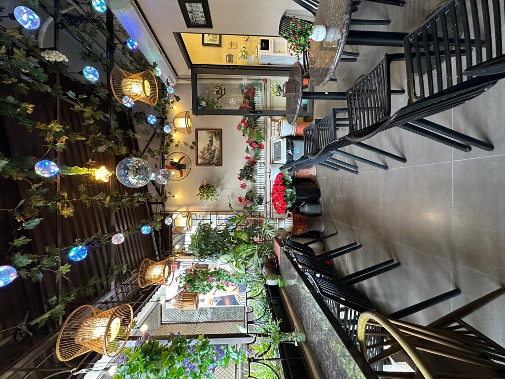 Đại la bán đất tặng nhà ô tô tránh kinh doanh sầm uất hai bà trưng