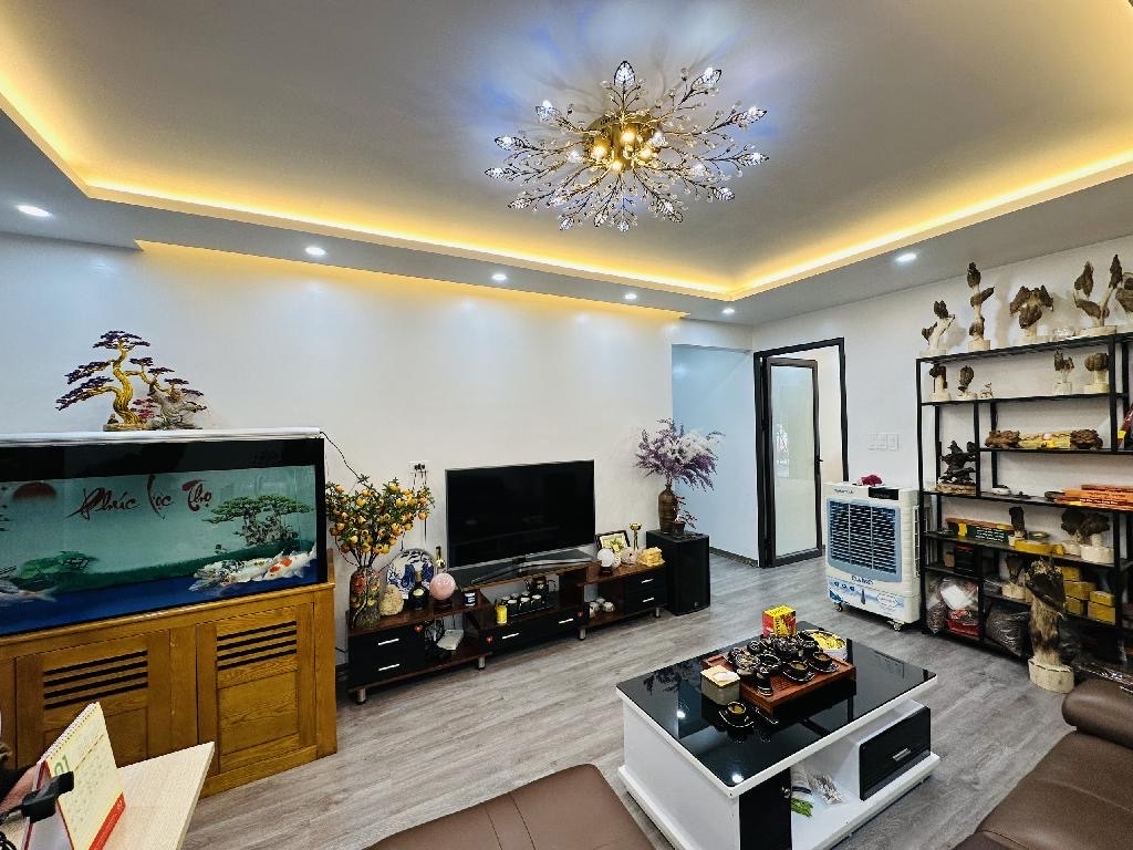 HẠ GIÁ BÁN NHÀ TẬP THỂ GIẢI PHÓNG - 110M2 -  Ô TÔ, LÔ GÓC – 2.98 TỶ