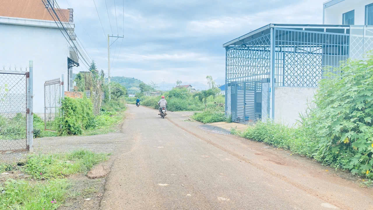 Bán 1,2 sào mặt tiền nhựa nhánh dt724, phú hội cũ, Đức trọng, lâm Đồng