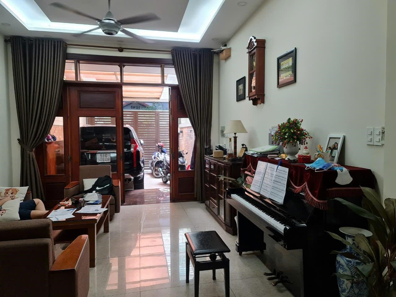 Bán Nhà đường Đào Duy Anh, Q. Phú Nhuận. 4x28m. 4 Tầng. Giá 21 tỷ tl.