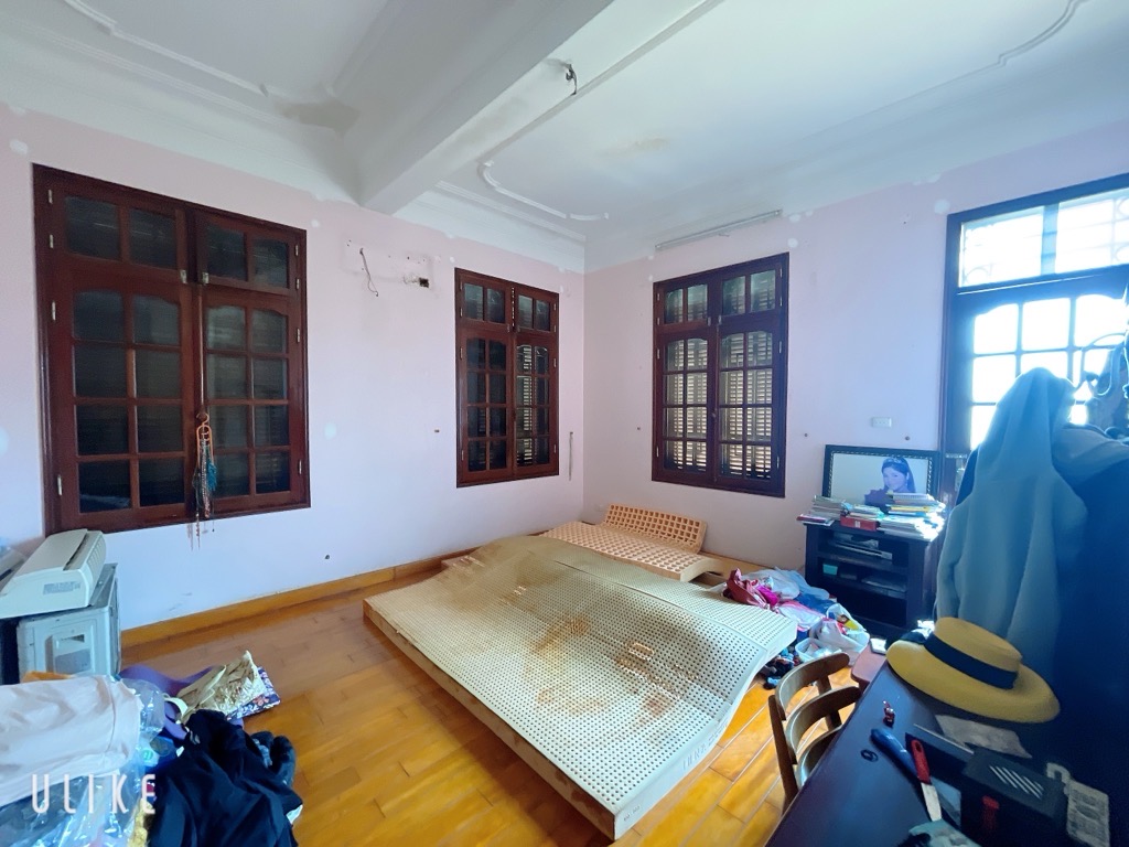 Bán 80M kim ngưu tặng nhà lô góc hai bà trưng