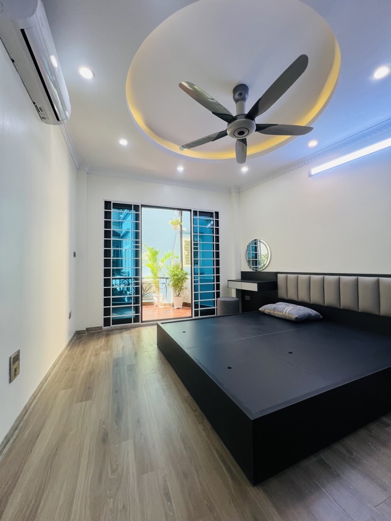 Bán nhà nguyễn an ninh 5 tầng long lanh ở ngay phân lô ô tô hoàng mai