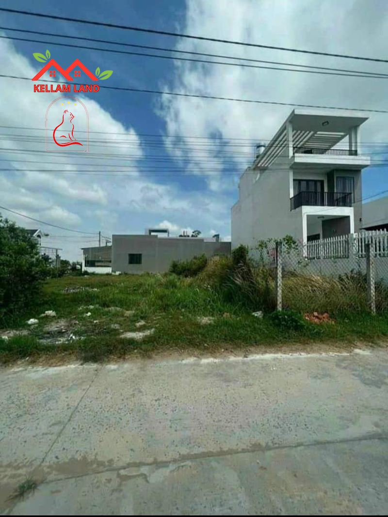 Ngợp bank cần tiền để làm ăn nên bán gấp lô đất nền 150m2 mặt đường 8m