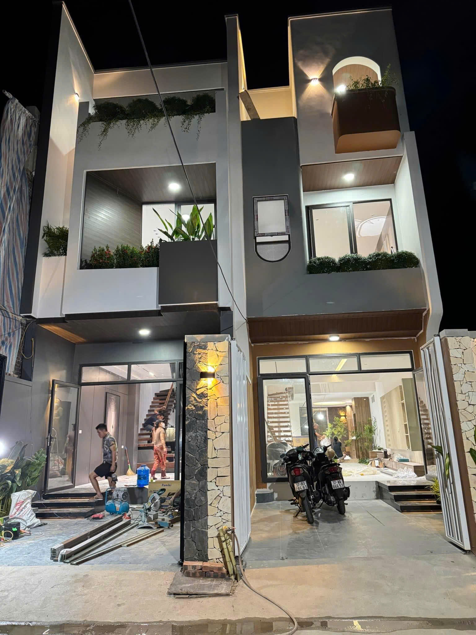 NHÀ PHỐ LUNG LINH – DT 99M² – GIÁ MỀM 2 TỶ 3 – NGAY TRUNG TÂM, MẶT TIỀN 8M, TIỆN