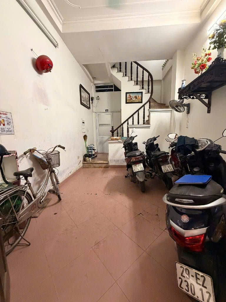 Bán nhà bạch mai 5 tầng dân xây ngõ thông gần phố hai bà trưng