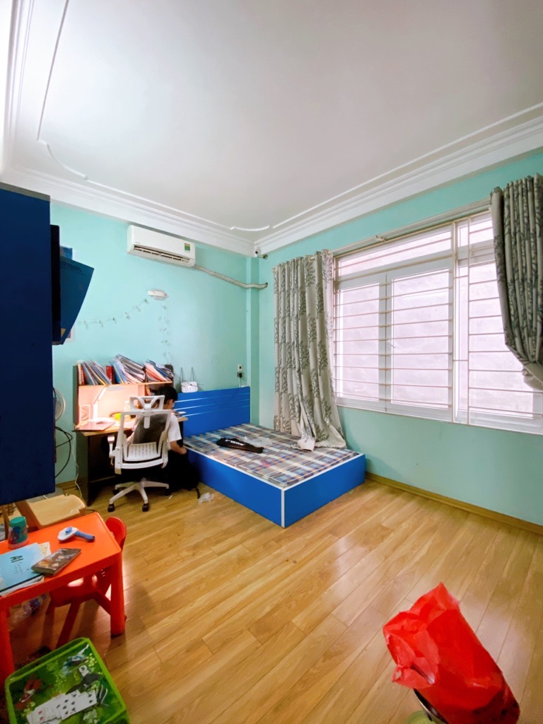 Bán nhà minh khai 4 tầng long lanh ô chờ thang máy hàng xóm chợ mơ hai bà trưng