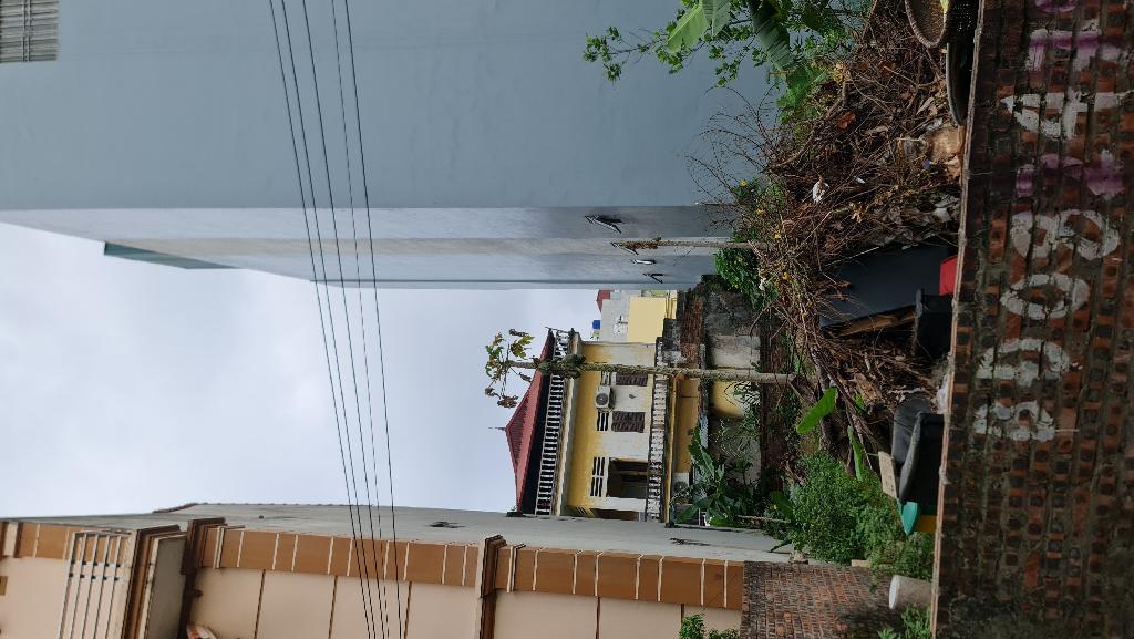 Bán đất thạch bàn 52M lô góc ô tô long biên