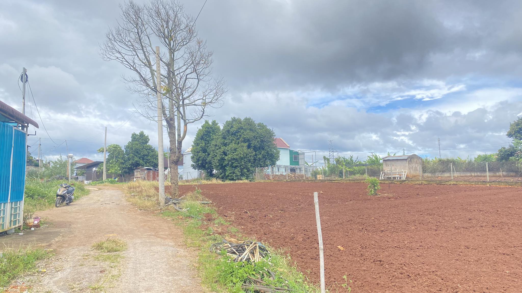 Bán lô đất hẻm trung tâm liên nghĩa, gần ngay ngã 3 cafe ngọc ngân 1,2 tỷ