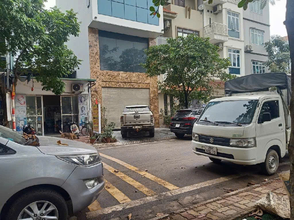 Bán đất yên sở tam trinh 60M phân lô x2b vỉa hè ô tô dừng đỗ ngày đêm hoàng mai